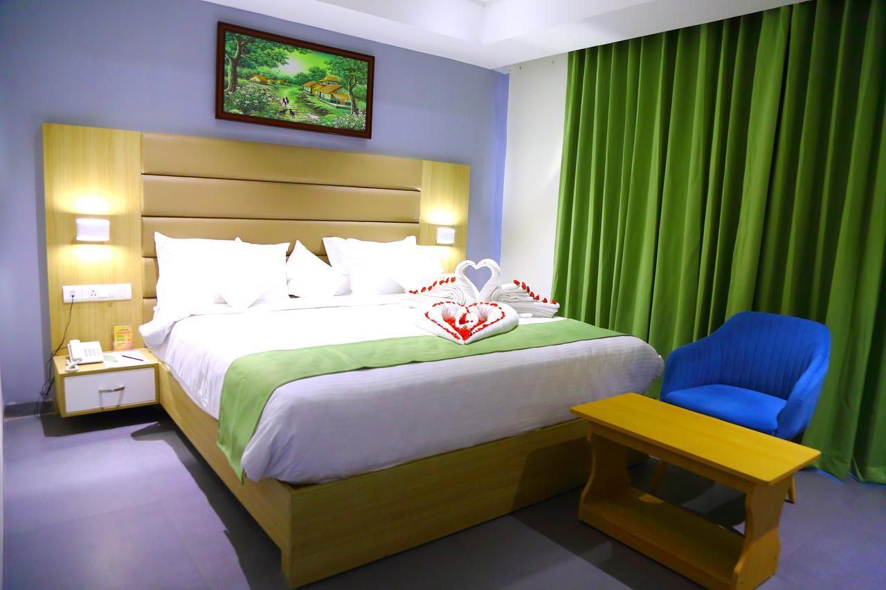 Abhayaa Hotel Βιζαχαπατνάμ Εξωτερικό φωτογραφία