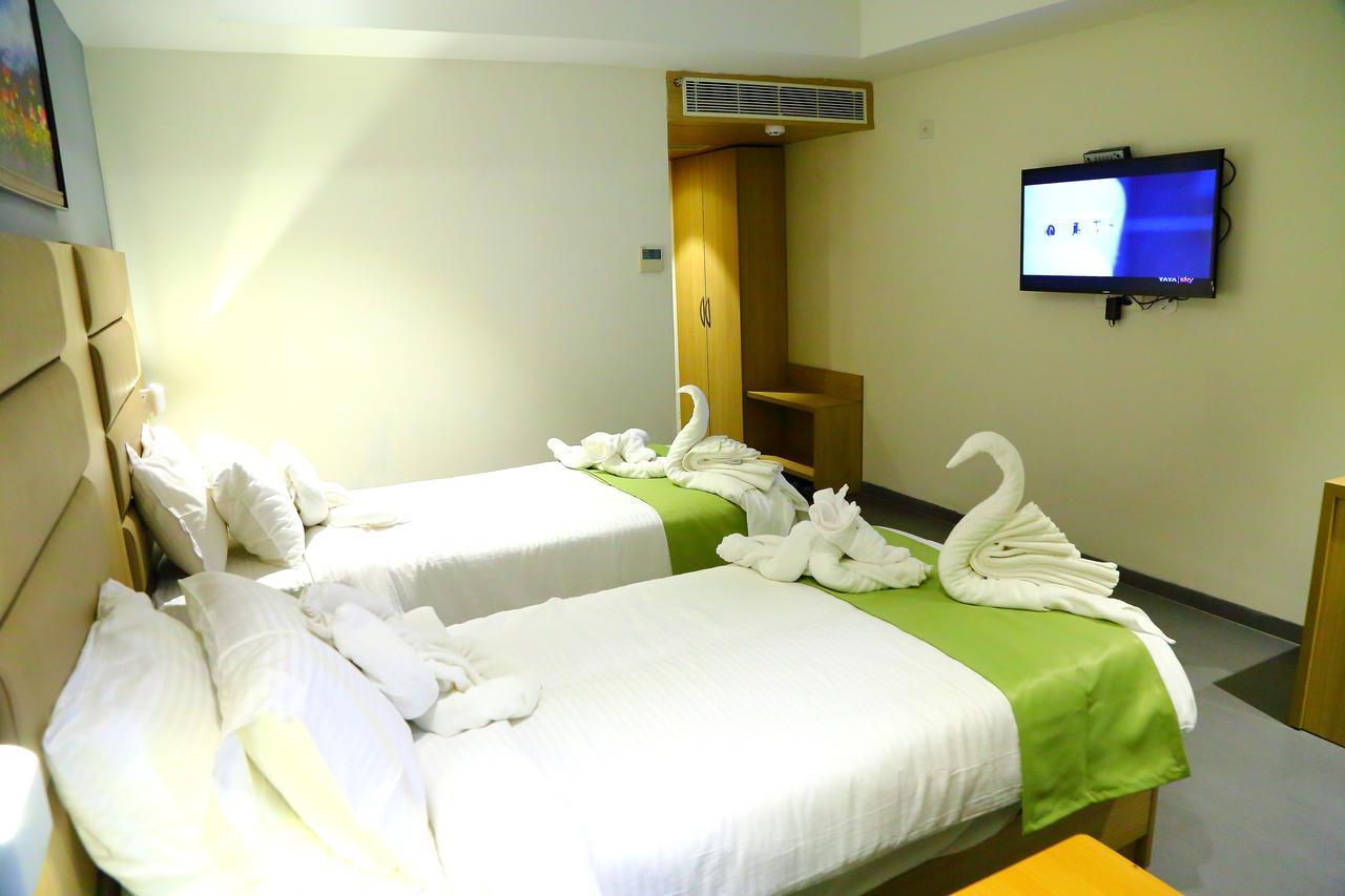 Abhayaa Hotel Βιζαχαπατνάμ Εξωτερικό φωτογραφία