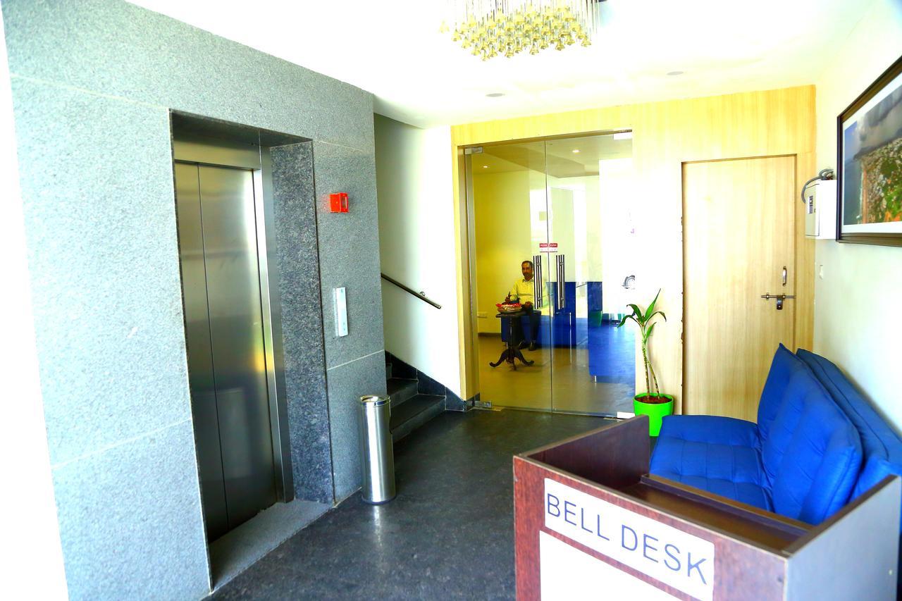 Abhayaa Hotel Βιζαχαπατνάμ Εξωτερικό φωτογραφία