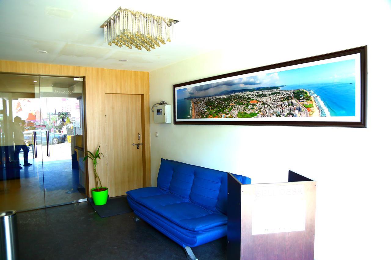 Abhayaa Hotel Βιζαχαπατνάμ Εξωτερικό φωτογραφία